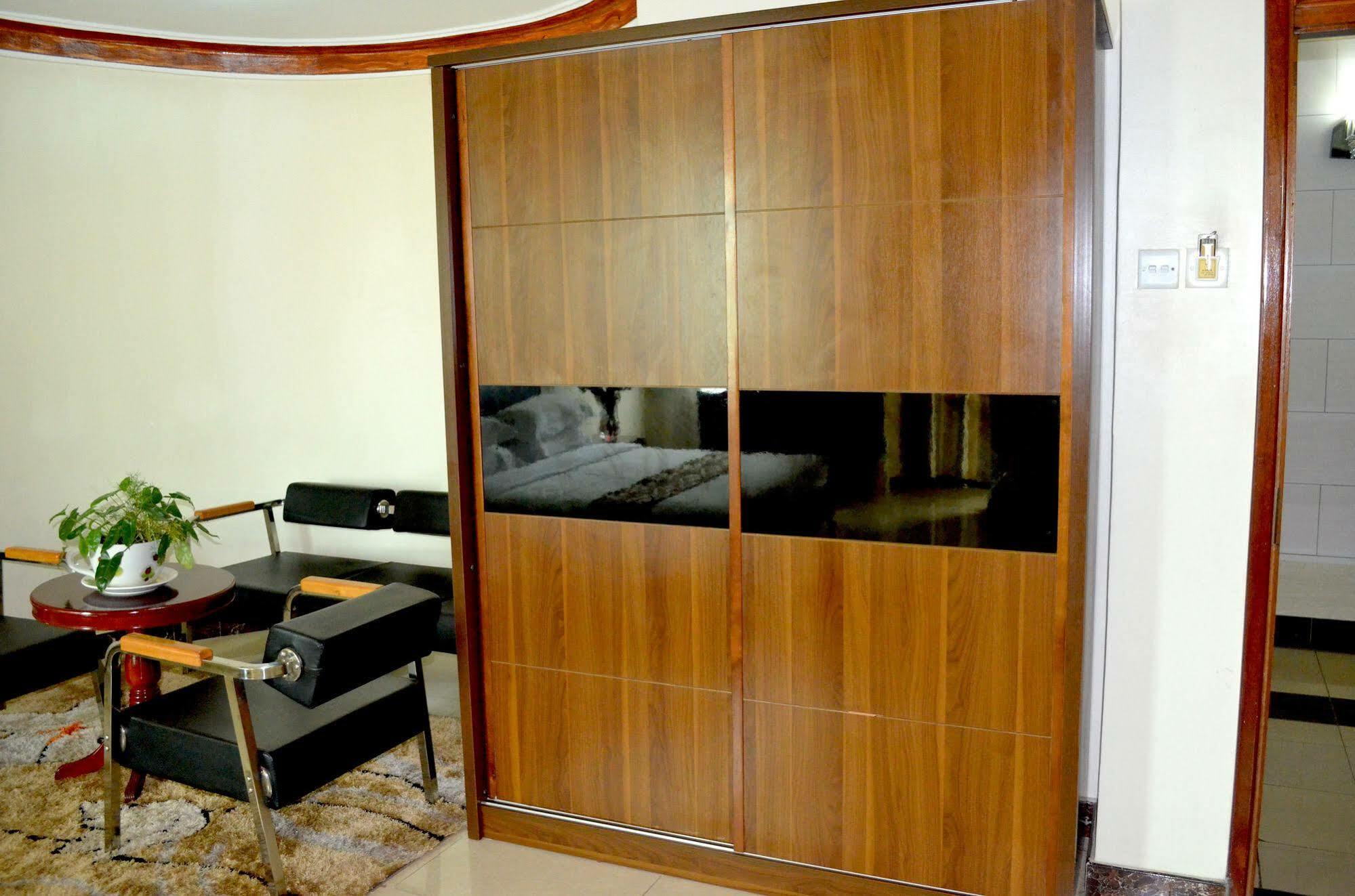 Mt. Zion Hotel Kampala Kültér fotó