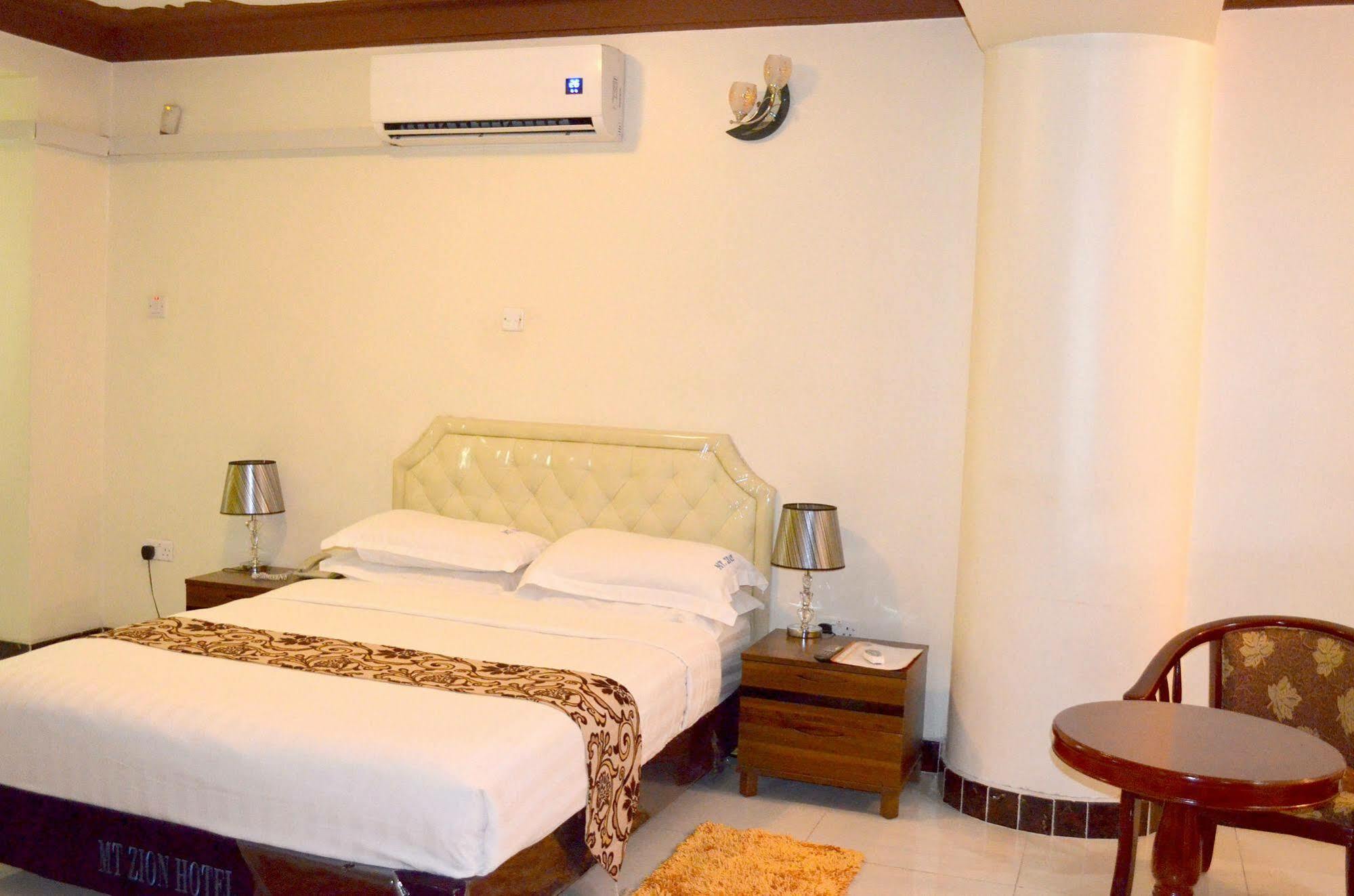 Mt. Zion Hotel Kampala Kültér fotó